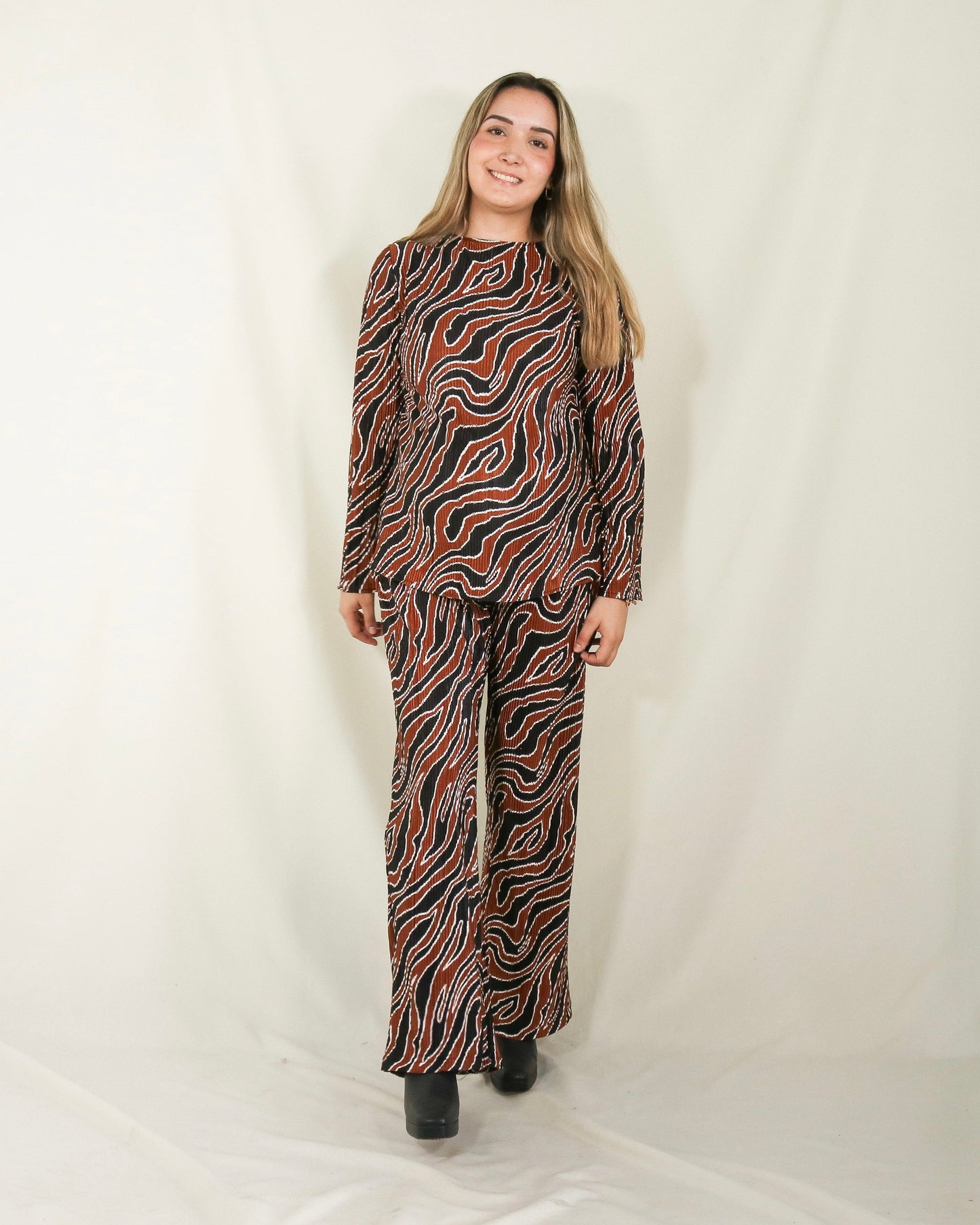 Conjunto de maternidad Mayte, rojo corrugado