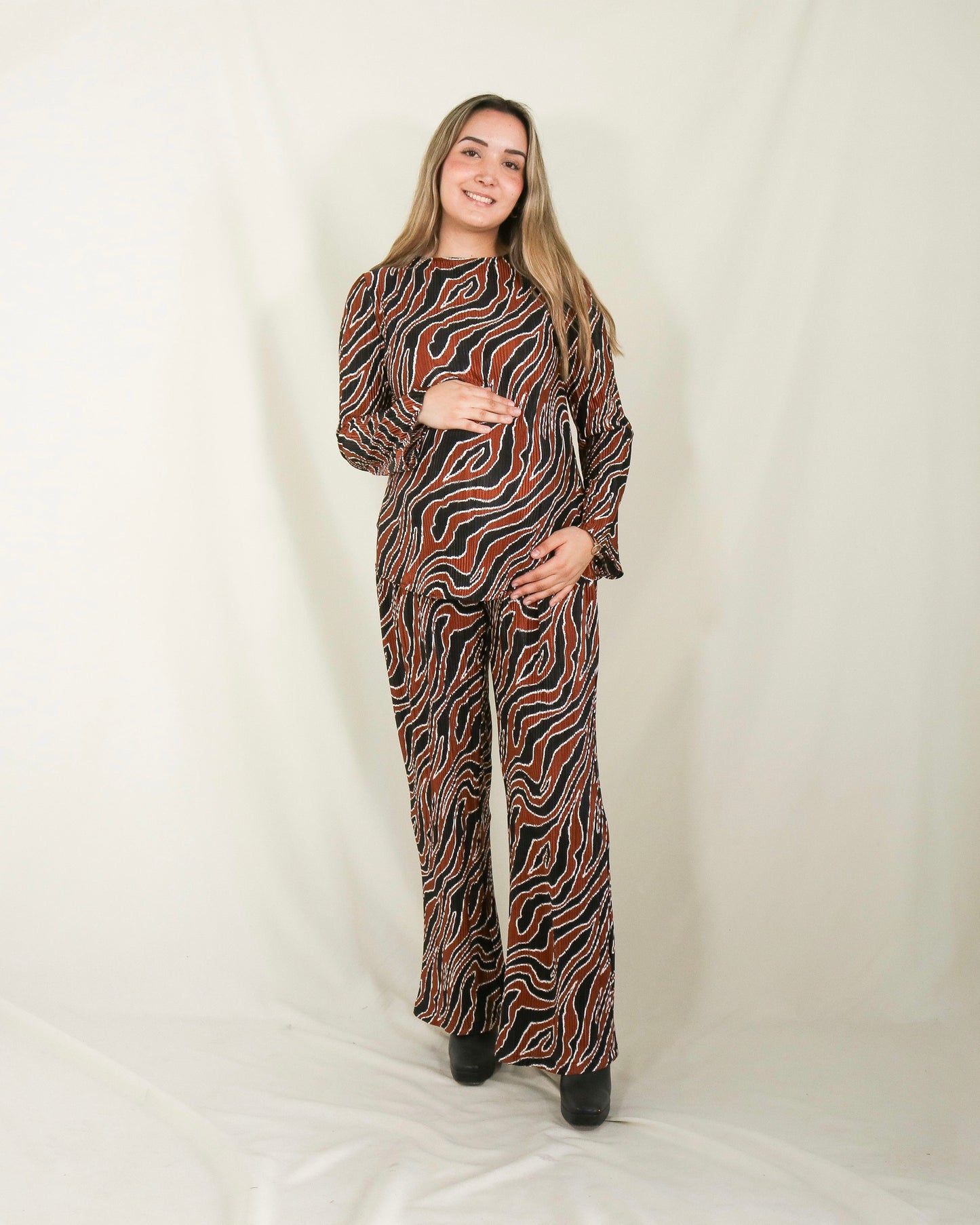 Conjunto de maternidad Mayte, rojo corrugado