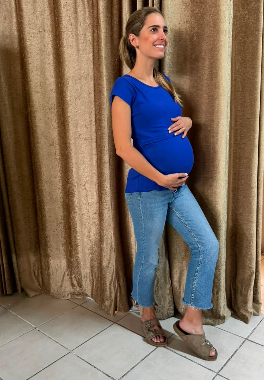 Blusa de maternidad y lactancia algodón azul rey