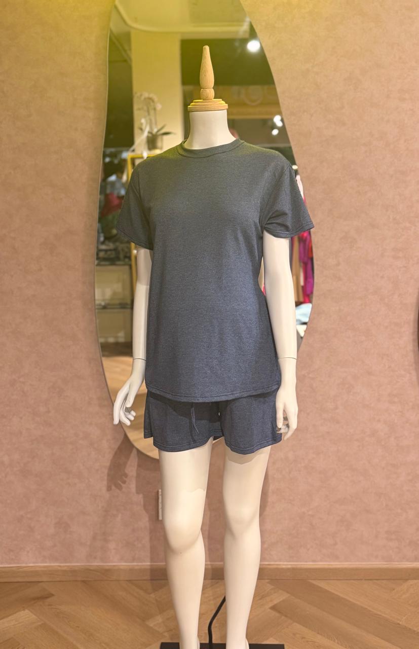 Set de maternidad con short gris, unitalla